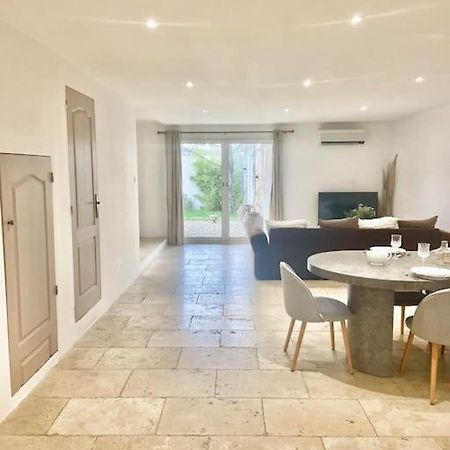 Maison Avec Jardin Et 3 Petits Chats , Proche Du Chateau Lacoste Le Puy-Sainte-Réparade Eksteriør billede